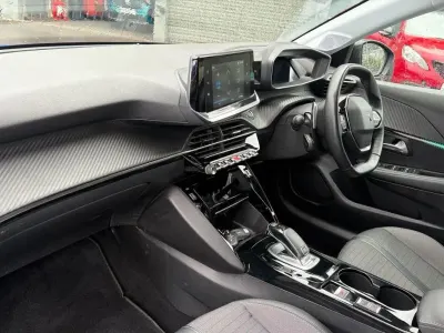 Used Peugeot 208 Allure Premium 99 HP (72 kW) 2022 Blue Hatchback