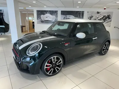 Used Mini John Cooper Works Hatch 231 HP (169 kW) 2021 Green Hatchback