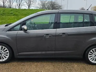 Used Ford Grand C-Max Titanium 120 HP (88 kW) 2017 Grey MPV