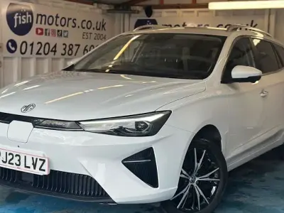 Used MG MG5 EV Trophy 114 kW (156 HP) 2022 White Estate