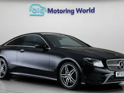 Gebraucht Mercedes E220 AMG line 194 PS (142 kW) 2019 Schwarz Coupé