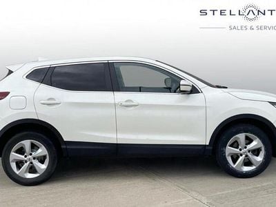 Used Nissan Qashqai Acenta Premium 158 HP (116 kW) 2021 White SUV