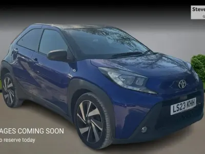 Used Toyota Aygo X 72 HP (52 kW) 2023 Blue SUV