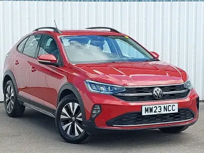 Used VW Taigo Life 95 HP (69 kW) 2023 Red SUV