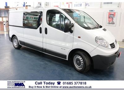 used Renault Trafic LL29 2.0DCI 115PS 6 SEAT CREW VAN