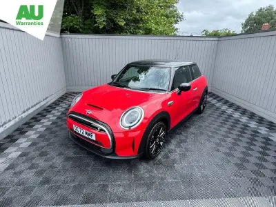 Used Mini Cooper SE Hatch 135 kW (184 HP) 2022 Red Hatchback