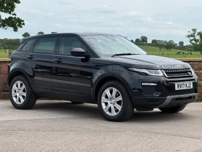 Used Land Rover Range Rover evoque SE 150 HP (110 kW) 2017 Black Estate