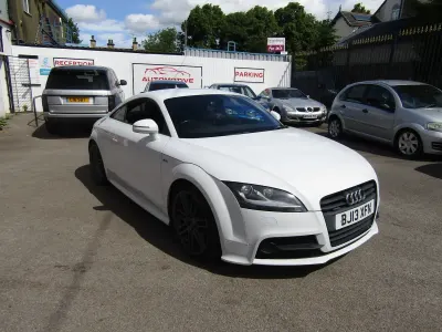 Used Audi TT Black Edition 211 HP (155 kW) 2013 White Coupe
