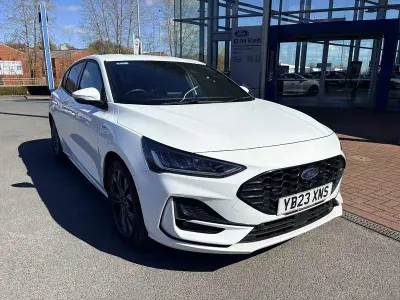 Usado Ford Focus ST-Line 2023 Blanco Utilitario