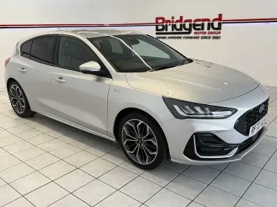 Used Ford Focus ST-Line 100 HP (73 kW) 2023 Silver Hatchback