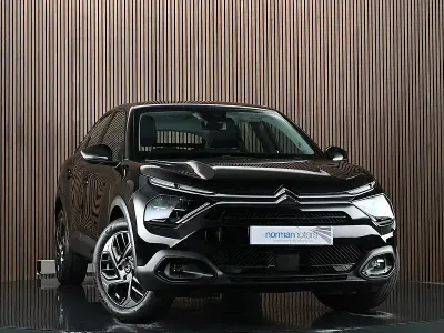 Używany Citroën C4 PureTech 2023 Czarny SUV