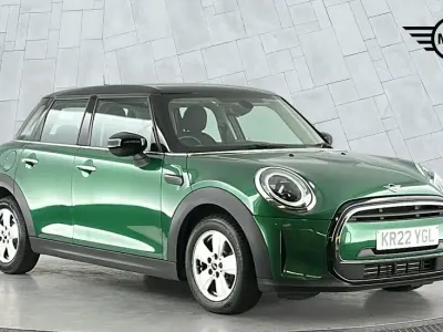 Used Mini Cooper Classic 134 HP (98 kW) 2022 Green Hatchback