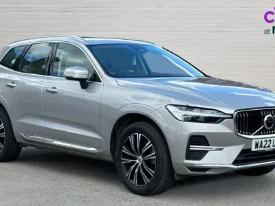Usado Volvo XC60 Inscription 197 HP (144 kW) 2022 Prateado SUV