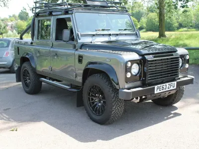 Used Land Rover Defender 122 HP (89 kW) 2013 Grey Pickup