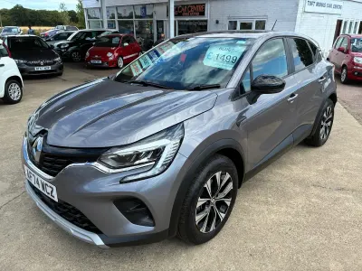 Used Renault Captur Evolution 145 HP (106 kW) 2024 Grey SUV