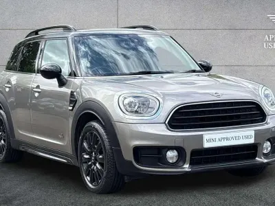 Używany Mini Cooper D Countryman 148 KM (108 kW) 2018 Srebrny SUV