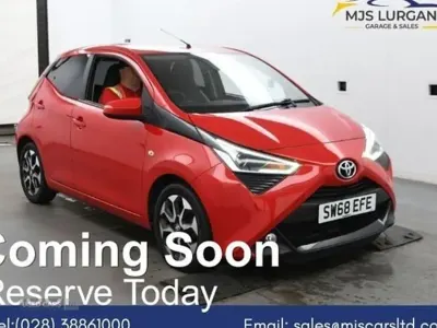Used Toyota Aygo X-plore 72 HP (52 kW) 2019 Red Hatchback
