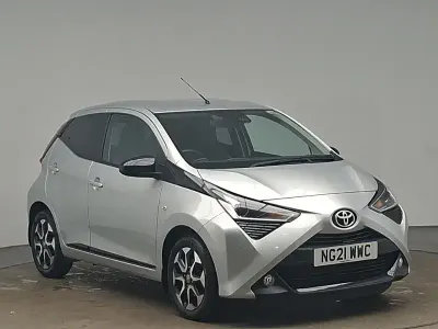 Gebraucht Toyota Aygo Trend 72 PS (52 kW) 2021 Silber Kleinwagen