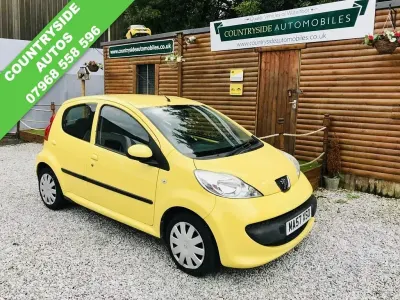 Second-hand Peugeot 107 68 CP (50 kW) 2007 Galben Hatchback