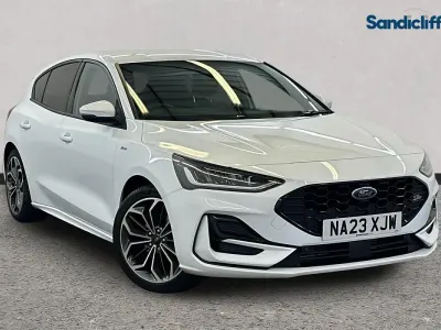 Używany Ford Focus ST-Line X 155 KM (114 kW) 2023 Biały Hatchback