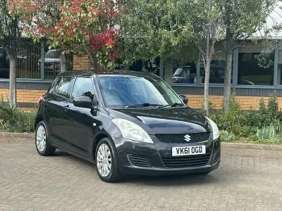 Używany Suzuki Swift SZ3 94 KM (69 kW) 2011 Czarny Hatchback
