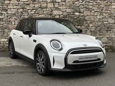 Used Mini Cooper Classic 134 HP (98 kW) 2023 White Hatchback