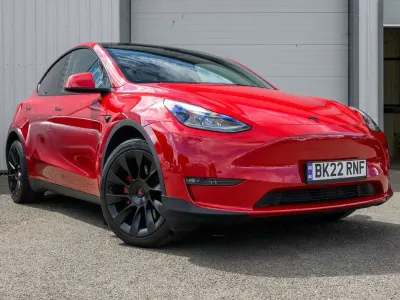Used Tesla Model Y Long Range AWD 378 kW (514 HP) 2022 Red SUV