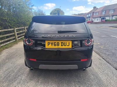Second-hand Land Rover Discovery Sport Landmark 180 CP (132 kW) 2018 Negru SUV