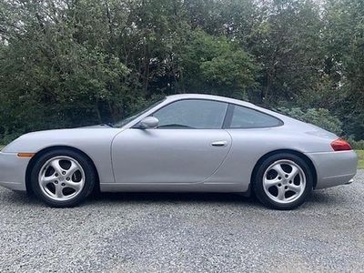Porsche 911 Carrera