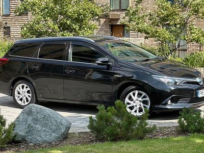 Toyota Auris Touring Sports