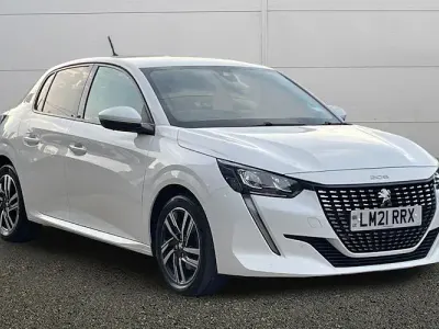 Used Peugeot 208 Allure Premium 102 HP (75 kW) 2021 White Hatchback