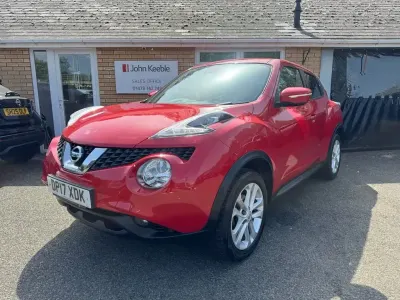 Używany Nissan Juke N-Connecta 115 KM (84 kW) 2017 Czerwony SUV