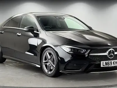 Begagnad Mercedes CLA180 AMG Line Premium Plus 136 HK (100 kW) 2022 Sedan