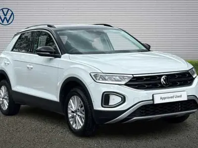 Usado VW T-Roc Life 150 HP (110 kW) 2023 Branco SUV