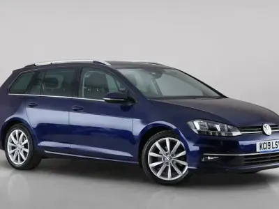 Used VW Golf VII GT 150 HP (110 kW) 2019 Blue Estate