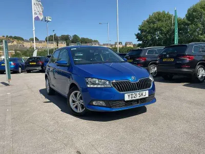 Used Skoda Fabia SE 44 HP (32 kW) 2021 Race blue metallic Hatchback