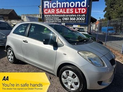 Silver Used 2008 Toyota Yaris T2 Hatchback | £3,495 (A bit pricey)