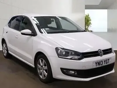Usado VW Polo Match 70 HP (51 kW) 2013 Branco Citadino