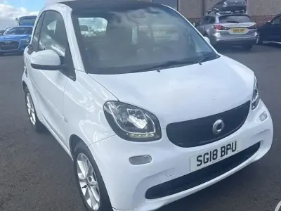 Begagnad Smart ForTwo Coupé Passion 71 HK (52 kW) 2018 Vit Sportkupé