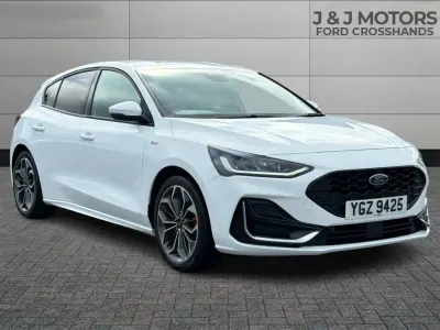Used Ford Focus ST-Line 2023 White Hatchback