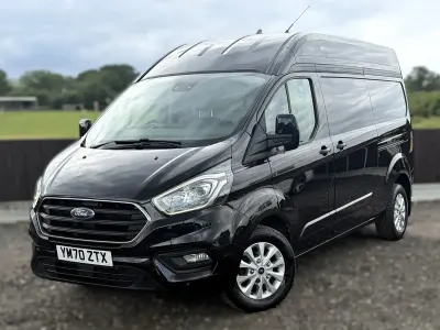 Used Ford Transit Custom Limited 130 HP (95 kW) 2021 Black Van