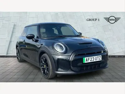Gebraucht Mini Cooper S Level 2 135 kW (184 PS) 2023 Schwarz Kleinwagen