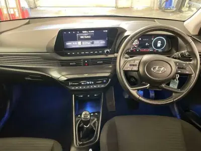 Used Hyundai i20 Premium 100 HP (73 kW) 2022 Aqua turquoise Hatchback
