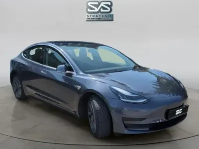 Used Tesla Model 3 Standard Range Plus 239 kW (325 HP) 2019 Sedan