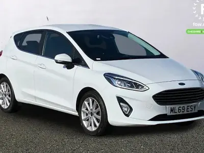 Begagnad Ford Fiesta Titanium 125 HK (91 kW) 2019 Vit Halvkombi