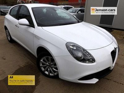 Used Alfa Romeo Giulietta 150 HP (110 kW) 2016 White Hatchback