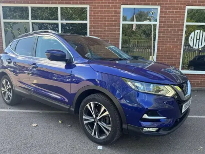 Begagnad Nissan Qashqai N-Connecta 140 HK (102 kW) 2019 Blå SUV