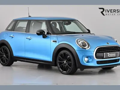 Used Mini Cooper Hatch 136 HP (100 kW) 2018 Electric blue Hatchback