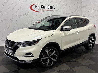 White Used 2018 Nissan Qashqai S SUV | £14,299 (Expensive)