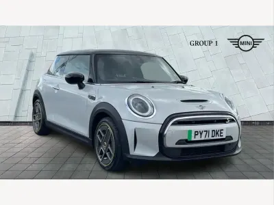 Begagnad Mini Cooper S Level 2 135 kW (184 HK) 2021 Silver Halvkombi